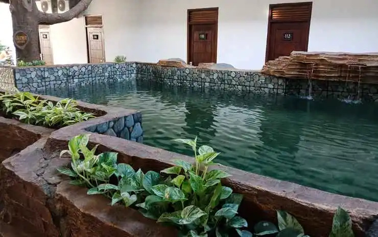 Coconut Hotel - Hostel