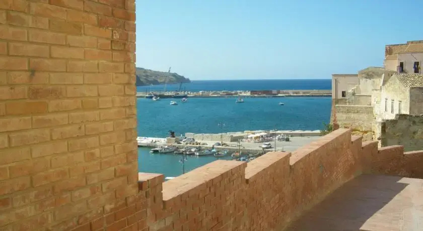 Monolocale vista mare