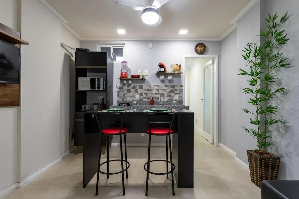 Refuge in Copacabana For 4 People Nsc401