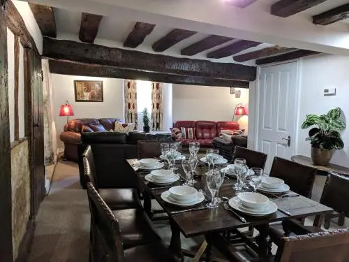 The Medieval Hall Apartment