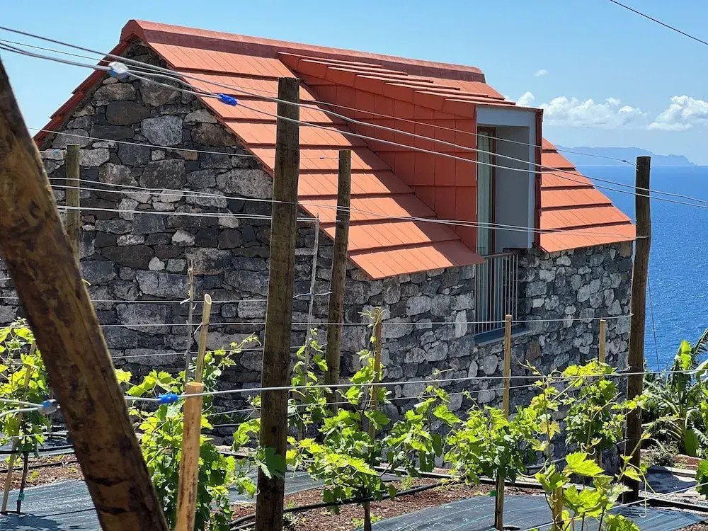 CASAS DO LARANJO- Cottages & Infinity Pool by brugrani