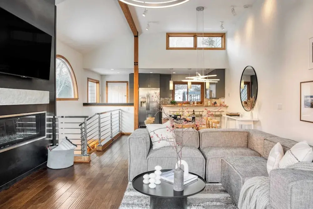Pandora by Avantstay Modern Mountain Escape in Great Location @ Entrance of Bear Creek Trail