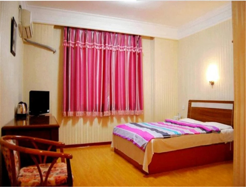 Dalian Yisongting Hotel