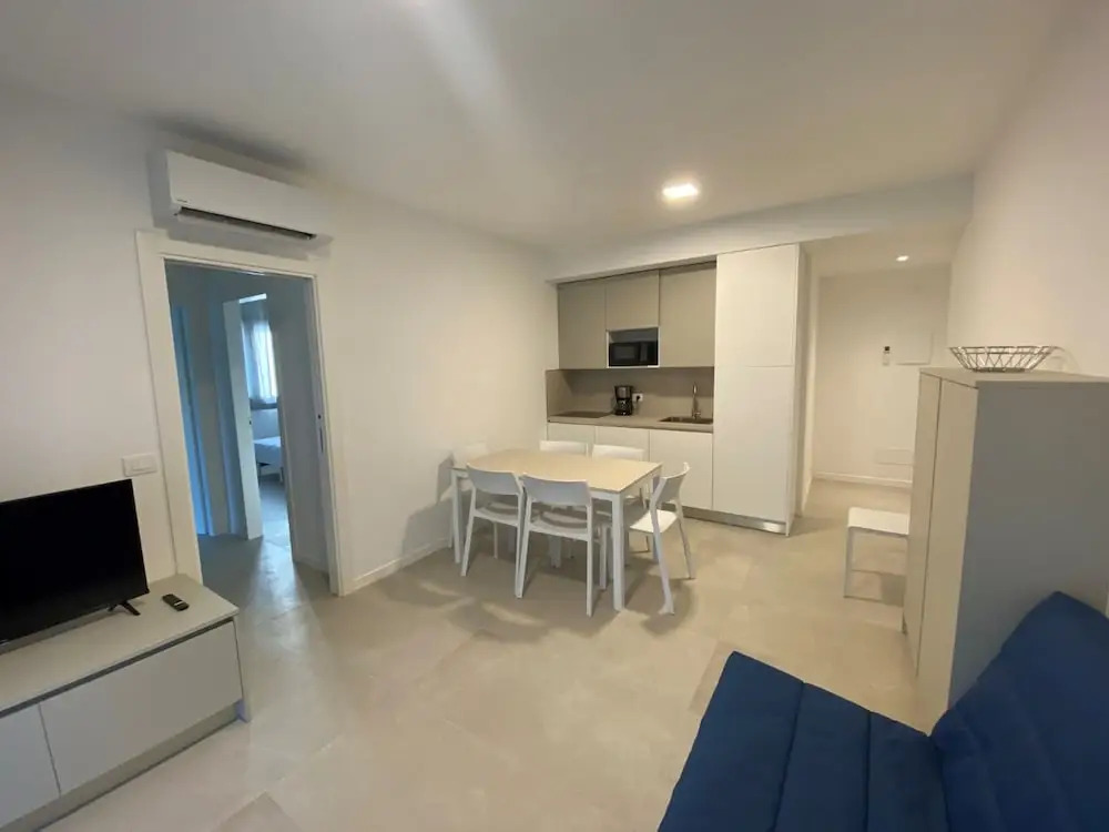 Cozy Apartment 300m From the sea