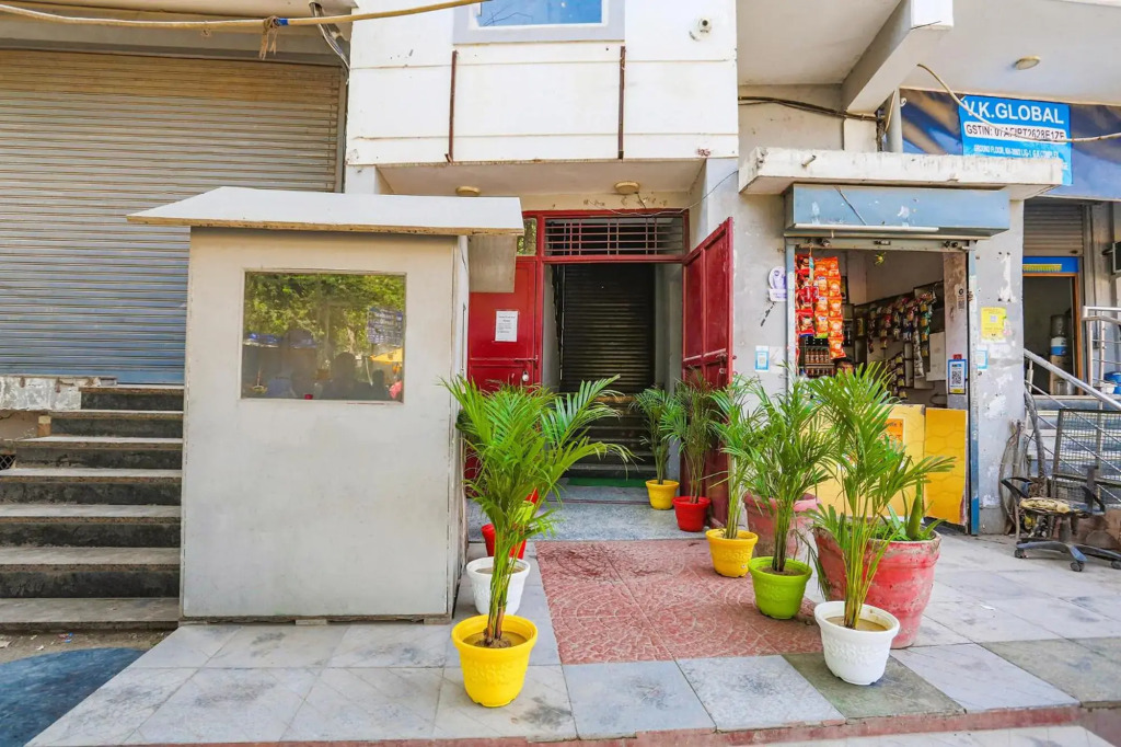 OYO Townhouse 1051 Galaxy Inn