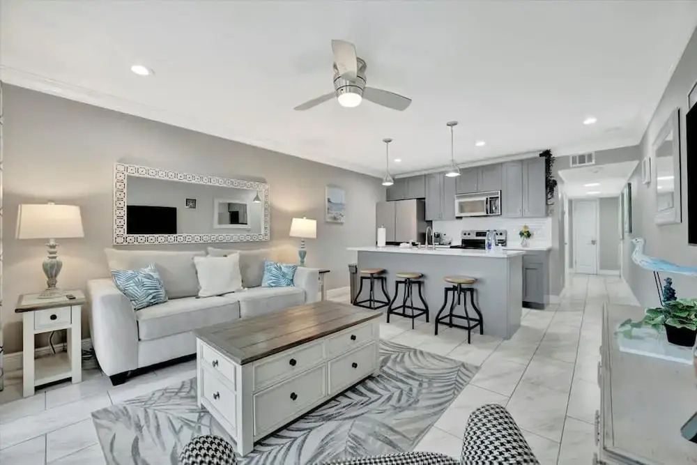 Pearl Suite a Balcony Bayview Suite Htd Pool