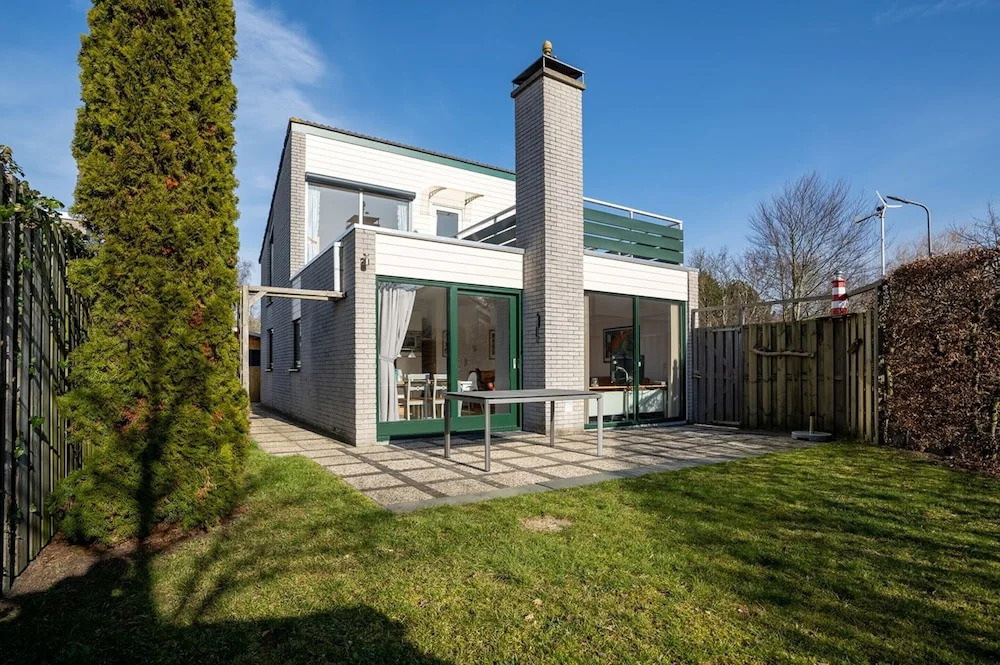 Holiday Home in the Middle of the Green North Sea Park Near the Beach Entrance