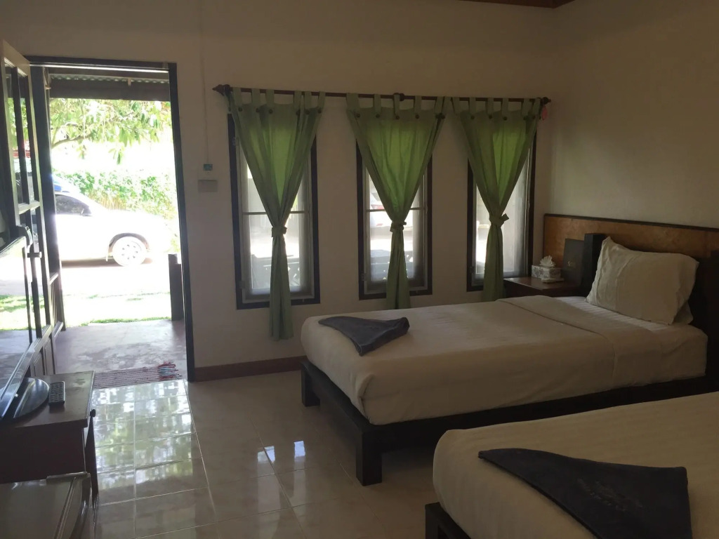 Sairee Hut Resort Koh Tao