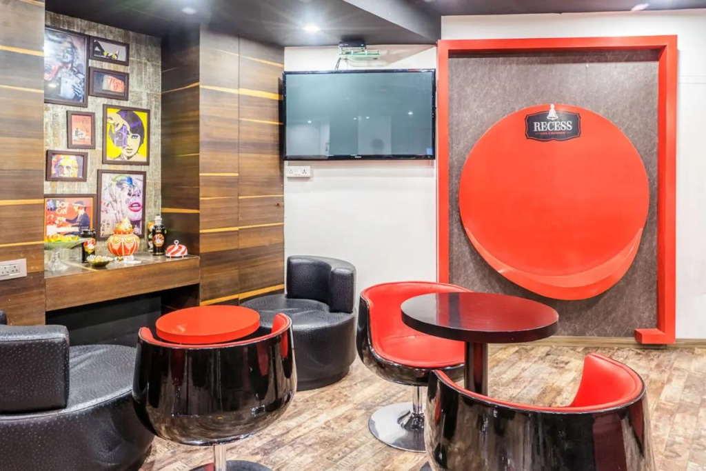 Super Inn Armoise Hotel - Navrangpura, Ahmedabad