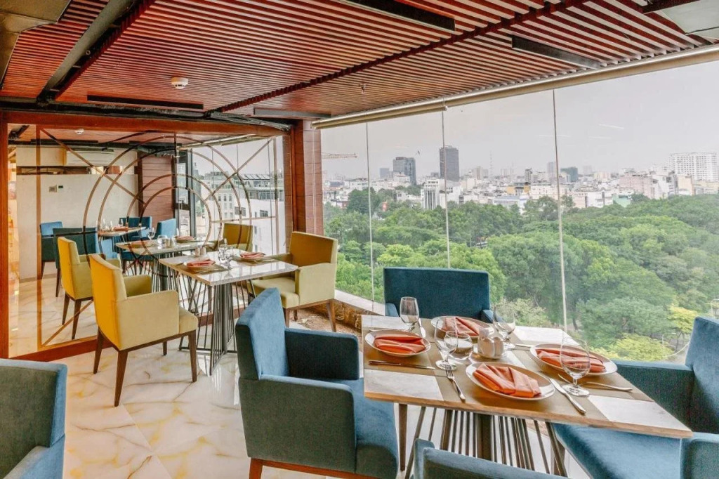 Winsuites Saigon Hotel - Complimentary Afternoon Tea & Refreshments