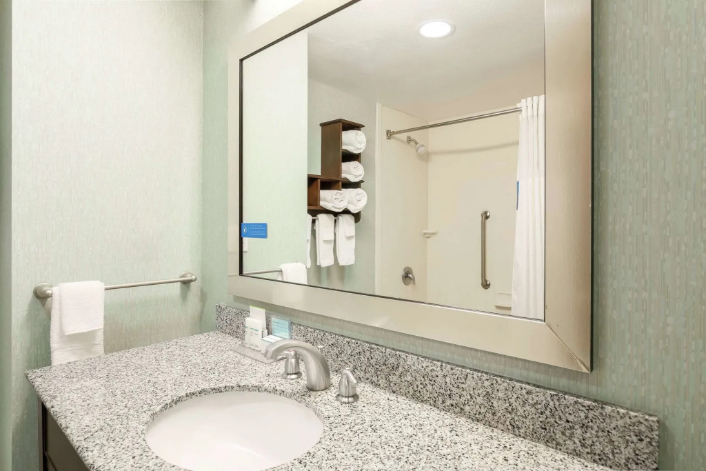 Hampton Inn & Suites Wheeling-The Highlands