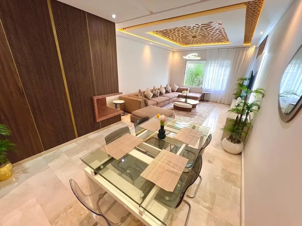3 bedrooms apartment in secure Résidence