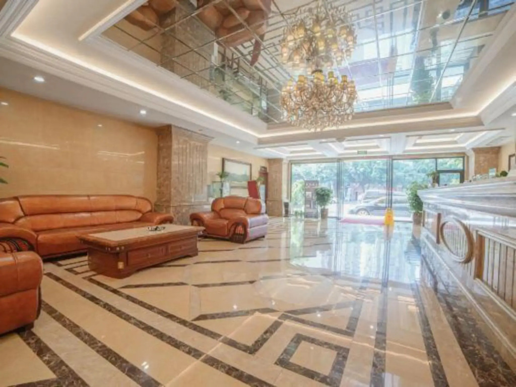 Chongqing Ba Bai Feng Traders Hotel