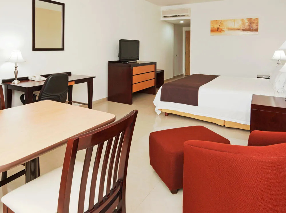Holiday Inn Express Paraiso Dos Bocas