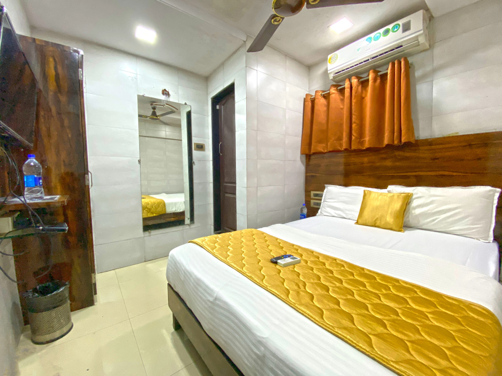 Hotel Karishma Dadar