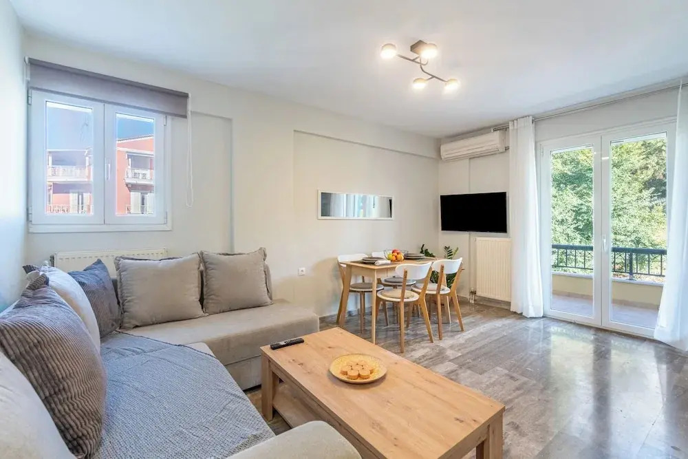 Seaview Portside apartment
