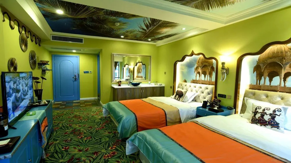 Vegas Cultural Hotel Shaoling Branch