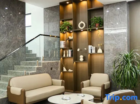 Mengzhou Four Seasons Hotel (Sangpo Branch)