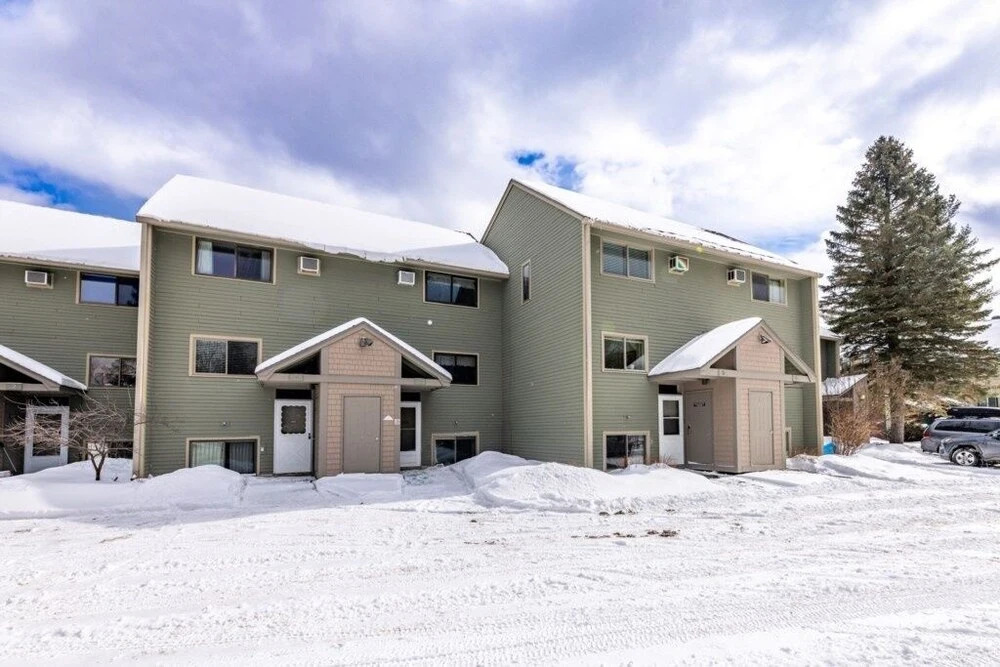 Telemark 5 4 Bedroom Condo by RedAwning