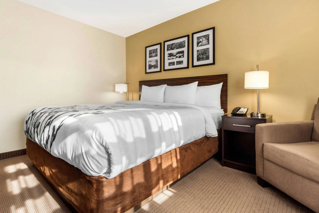 Sleep Inn & Suites Devils Lake