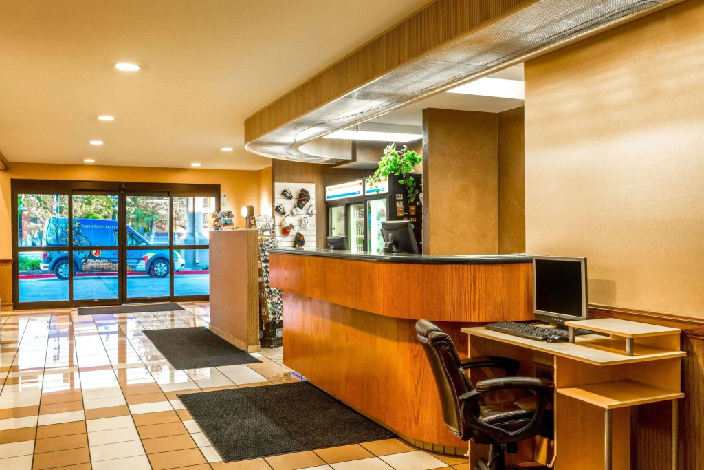 Comfort Inn & Suites Salt Lake City I-80 I-15 Downtown