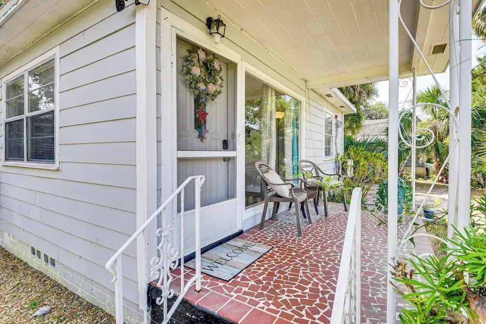 4 Mi to Daytona Boardwalk & Beaches: Cute Cottage