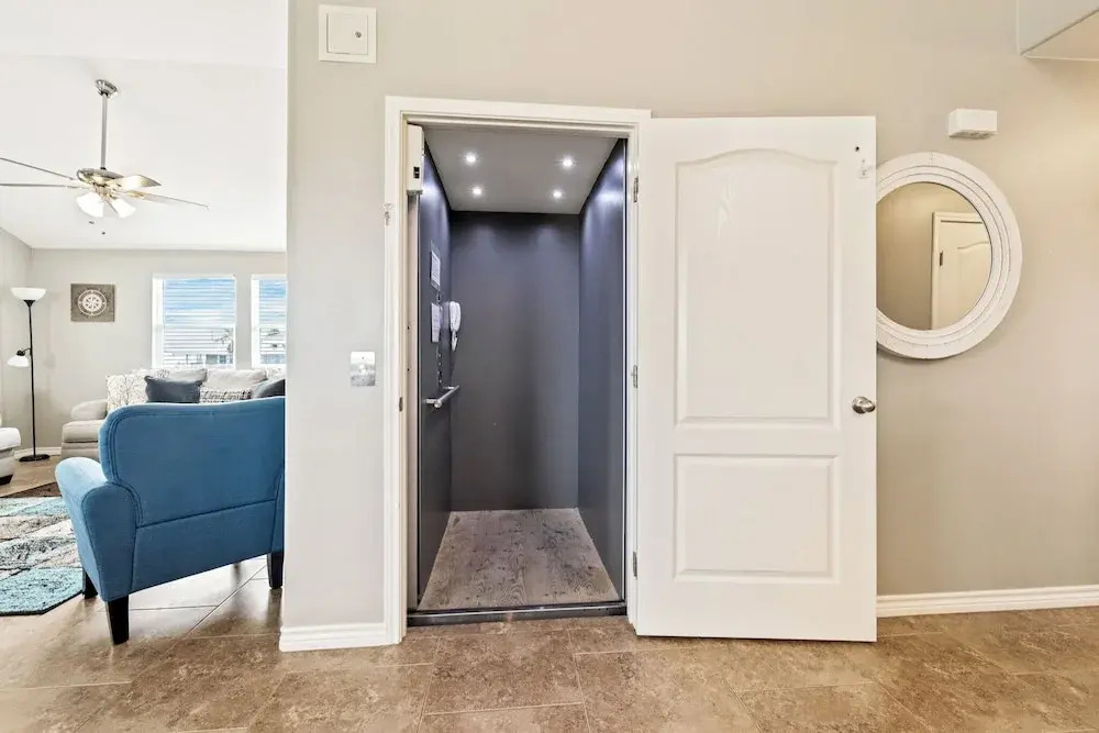 Latitude Adjustment - Private Pool Elevator!