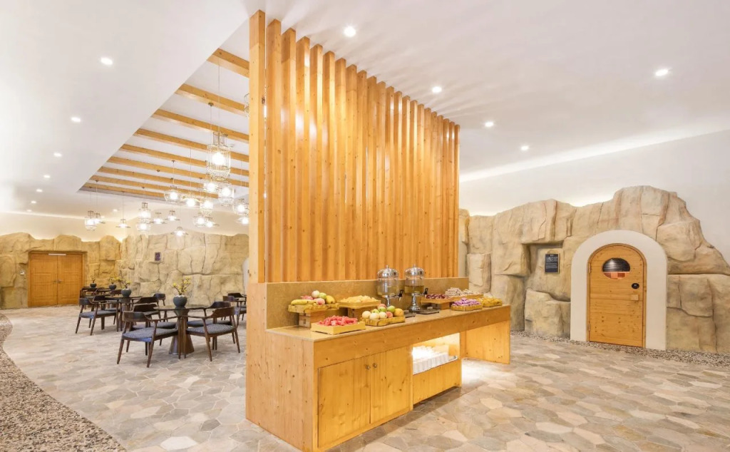 Shaanxi Xinghewan Hotel