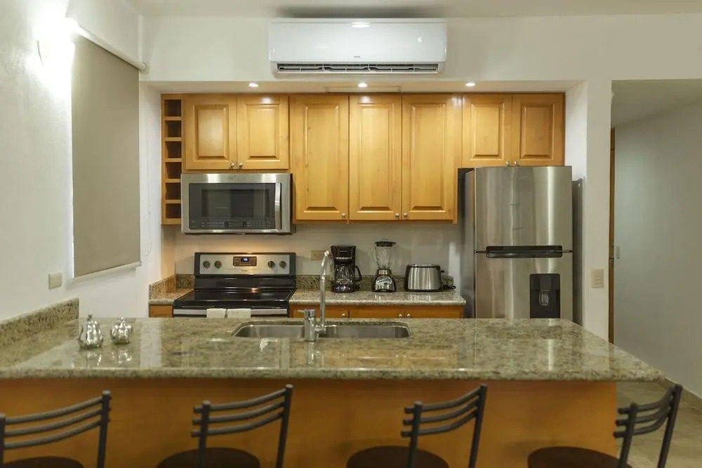 Peninsula 106 2 BR by Casago