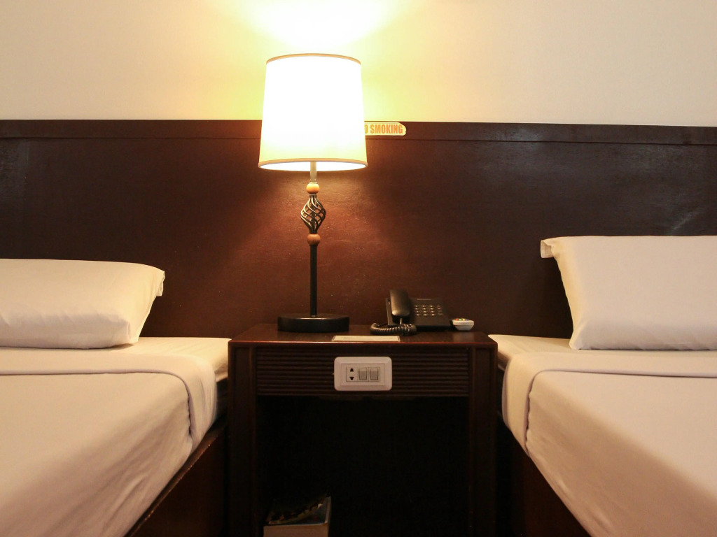 De Luxe Hotel