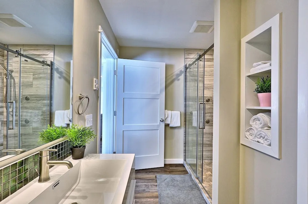 KCIS 612/613 - Forest Suites: Sleeps 10 in Killington Center