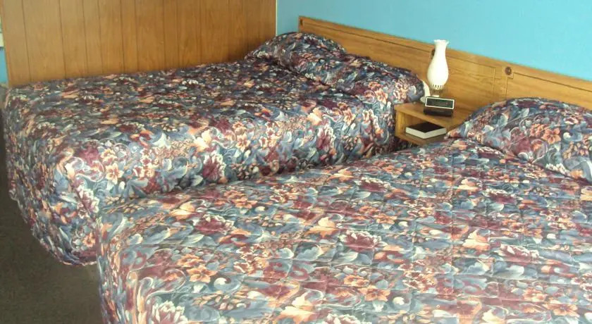 Pine Grove Motel