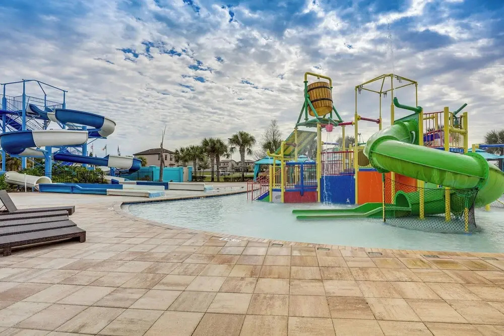 Balmoral Resort Home: Private Pool w/ Lake Views!