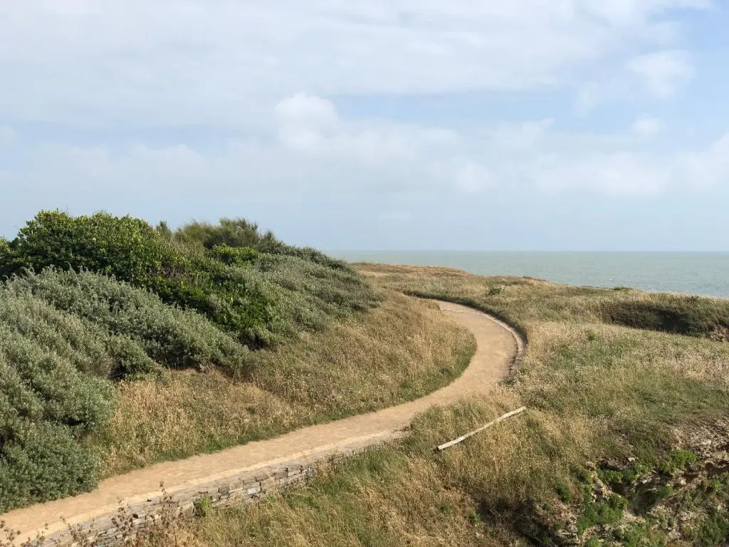 Studio à 50 m de la mer avec parking privatif