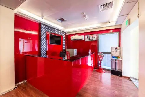 Отель Oyo 156 Al Reem Hotel Apartments