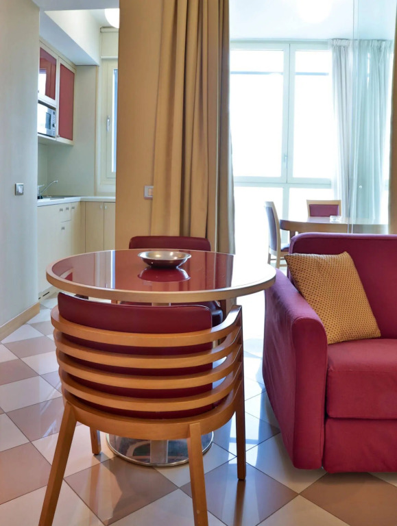 UNA Hotels The One Milano Hotel & Residence