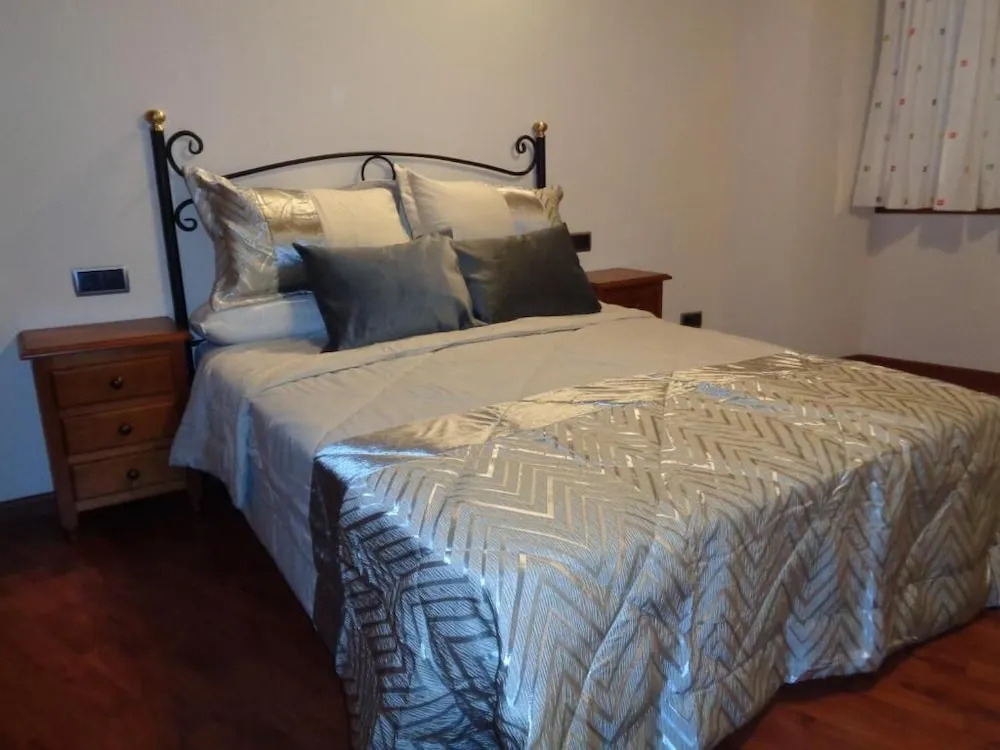 Apartamentos Turisticos Javier Lugo