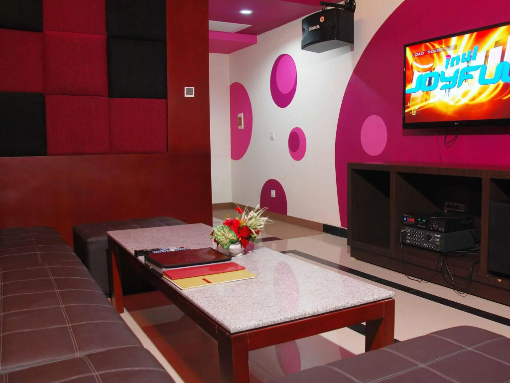 Grand Rocky Hotel Bukittinggi