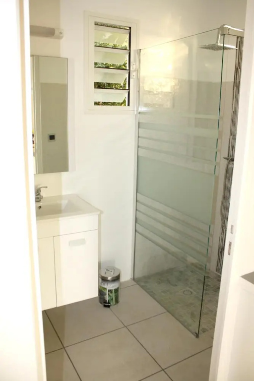 House With one Bedroom in Saint Paul, With Wonderful sea View, Enclose
