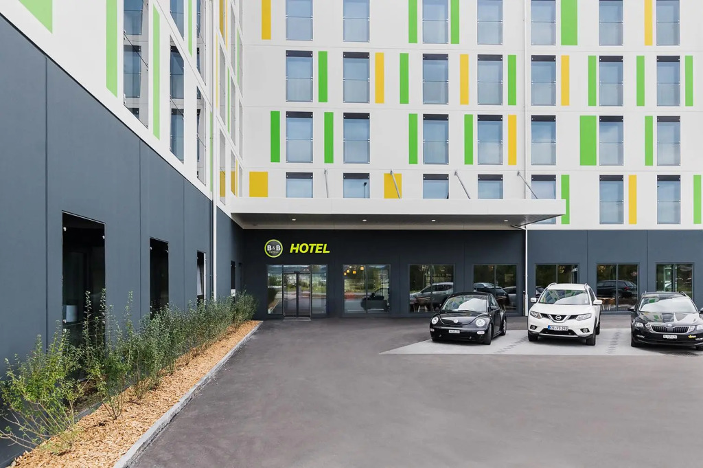 B&B HOTEL Zürich Airport