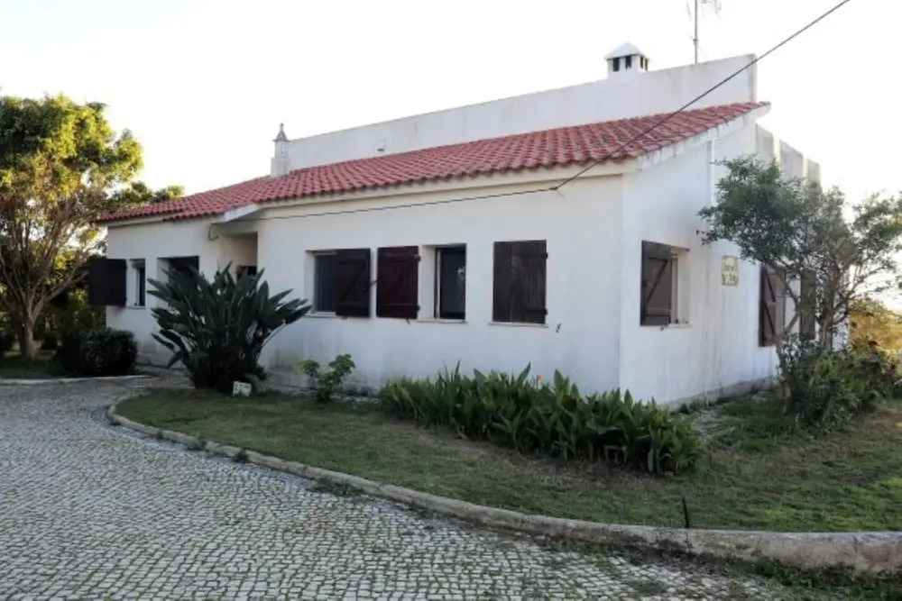 Akivillas Tavira Pine
