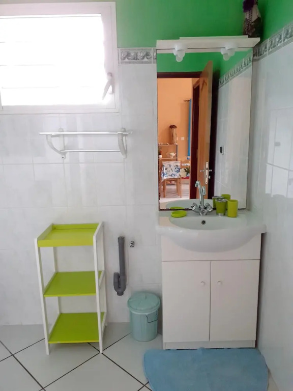 House with 2 Bedrooms in Saint Benoit, with Wonderful Mountain View, Furnished Garden And Wifi - 45 Km From the Beach