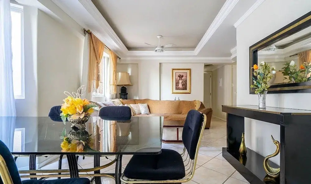 3 Bedroom apt 100m fr/ the Central Beach BC Edg401