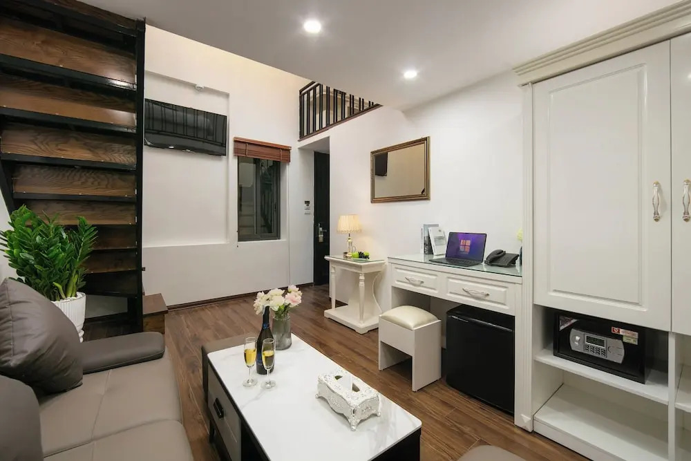 TrangTrang Luxury Hotel