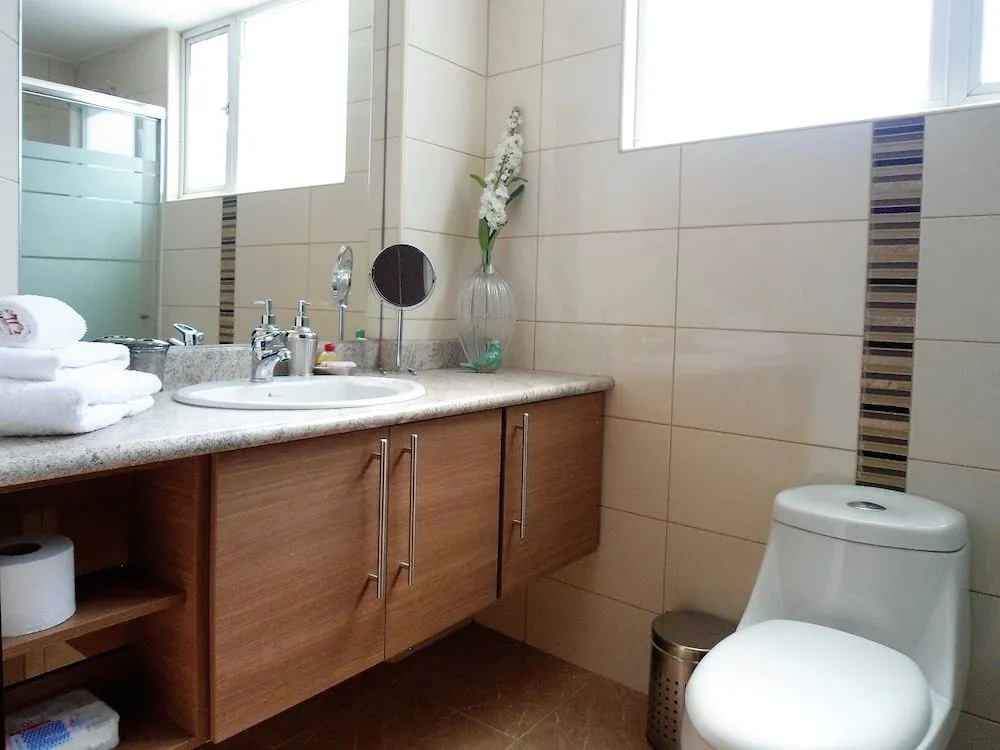 PLAZA FOCH Area - APARTMENTS with Balcony