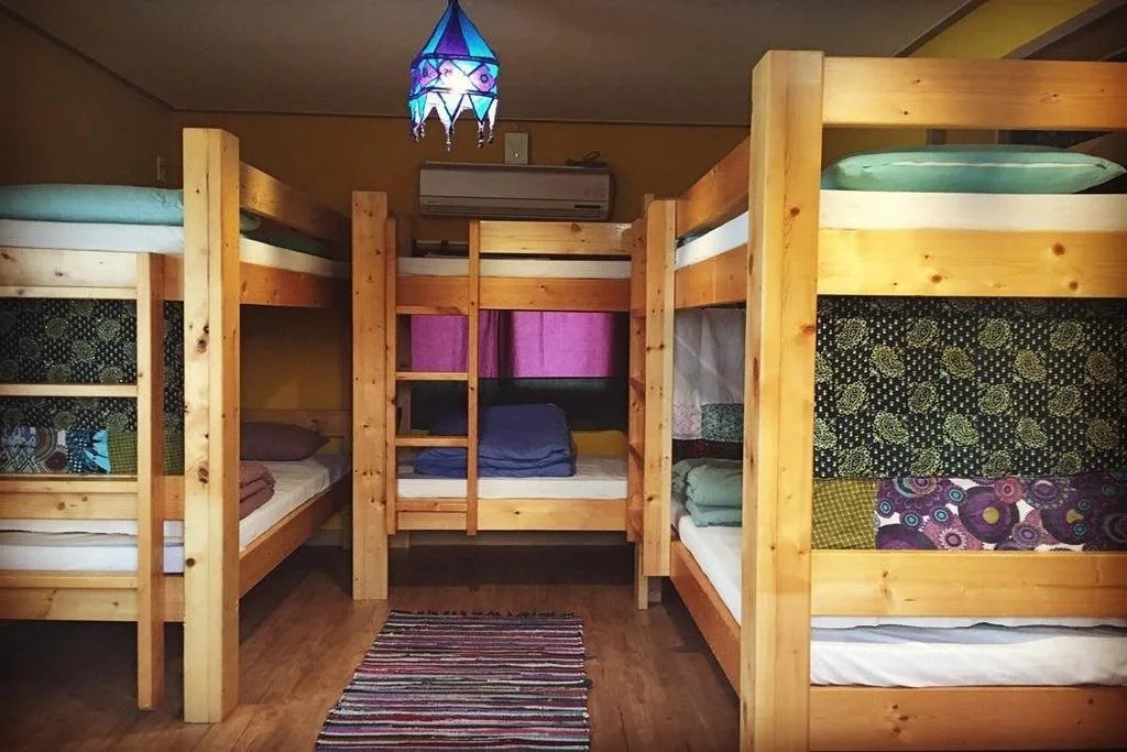 Shanti Shanti Guest House - Hostel