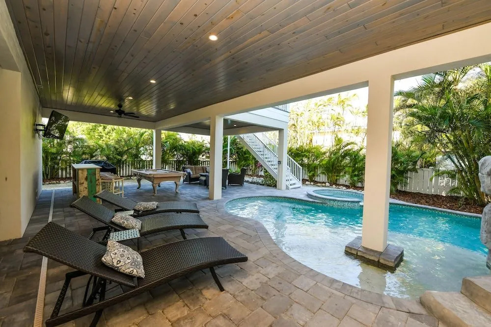 Atlantis Beach House by AMI Locals