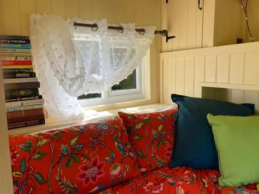 Neddys Rest Luxury Horsebox Stay