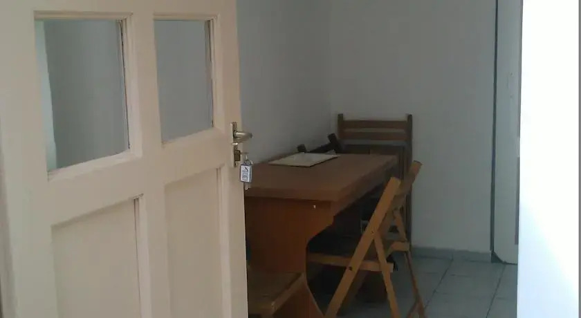 Fehér Páva Hostel