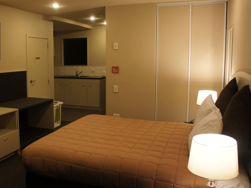 Azena Motels